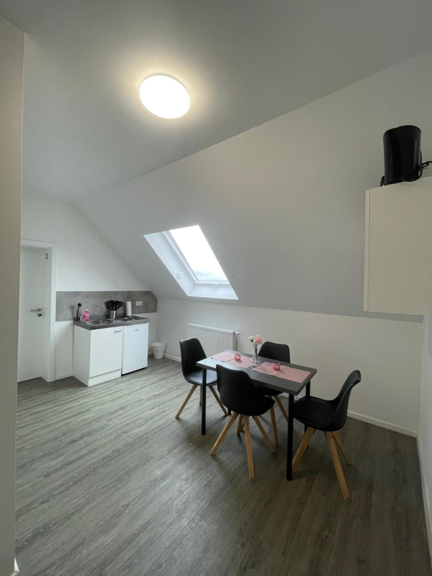 Comfortable Hostel In Wesseling Extérieur photo
