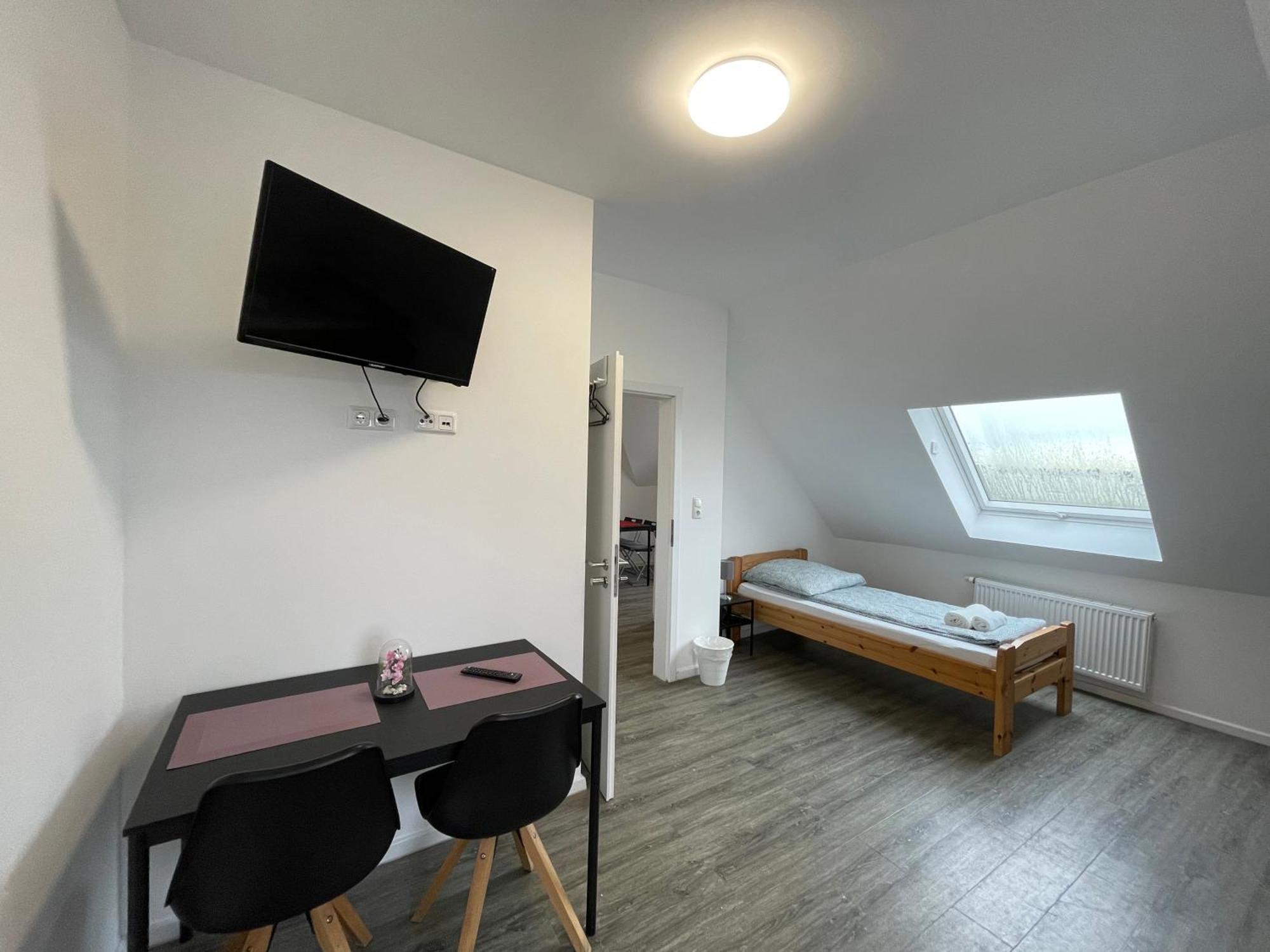 Comfortable Hostel In Wesseling Extérieur photo